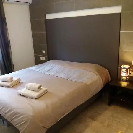 Belucra,10p,seaview,jacuzzi,pool וילה *