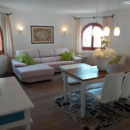וילה Belucra,10p,seaview,jacuzzi,pool