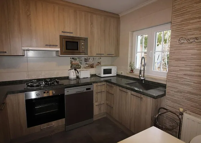 Belucra,10p,seaview,jacuzzi,pool Villa